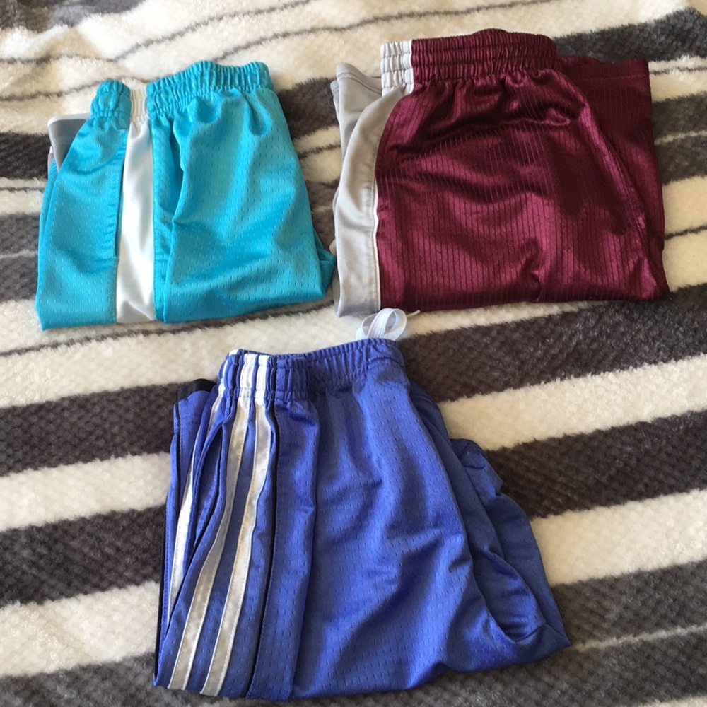 3 pairs of basketball shorts !!